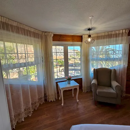 Carlitos Vistas Al Mar Y A La Montaña * Costa Adeje (Tenerife)