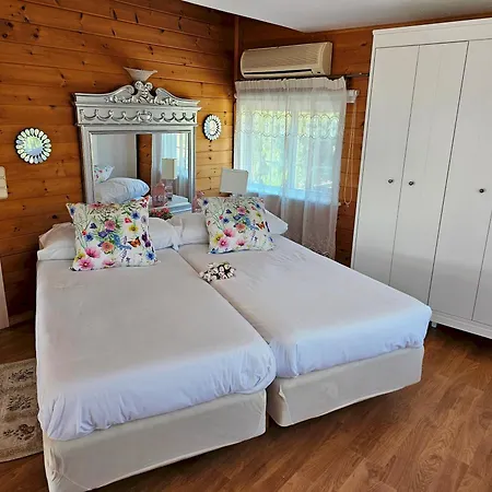 Carlitos Vistas Al Mar Y A La Montaña