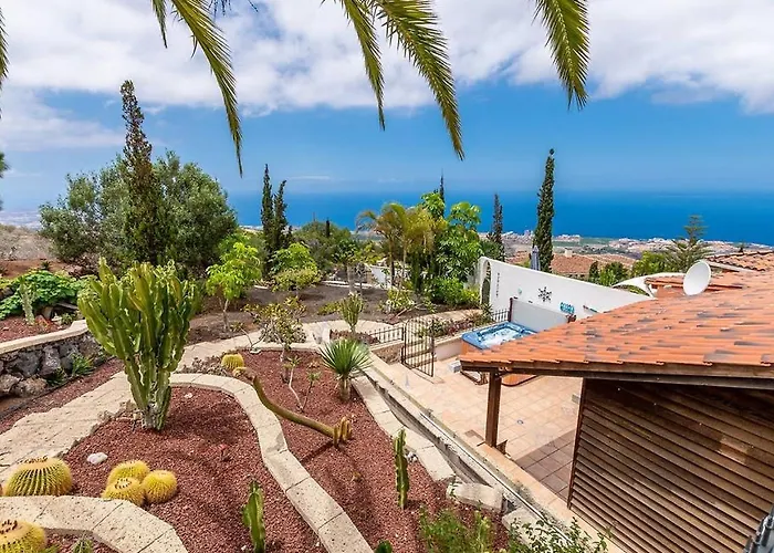 Carlitos By Vista Gomera * Адехе